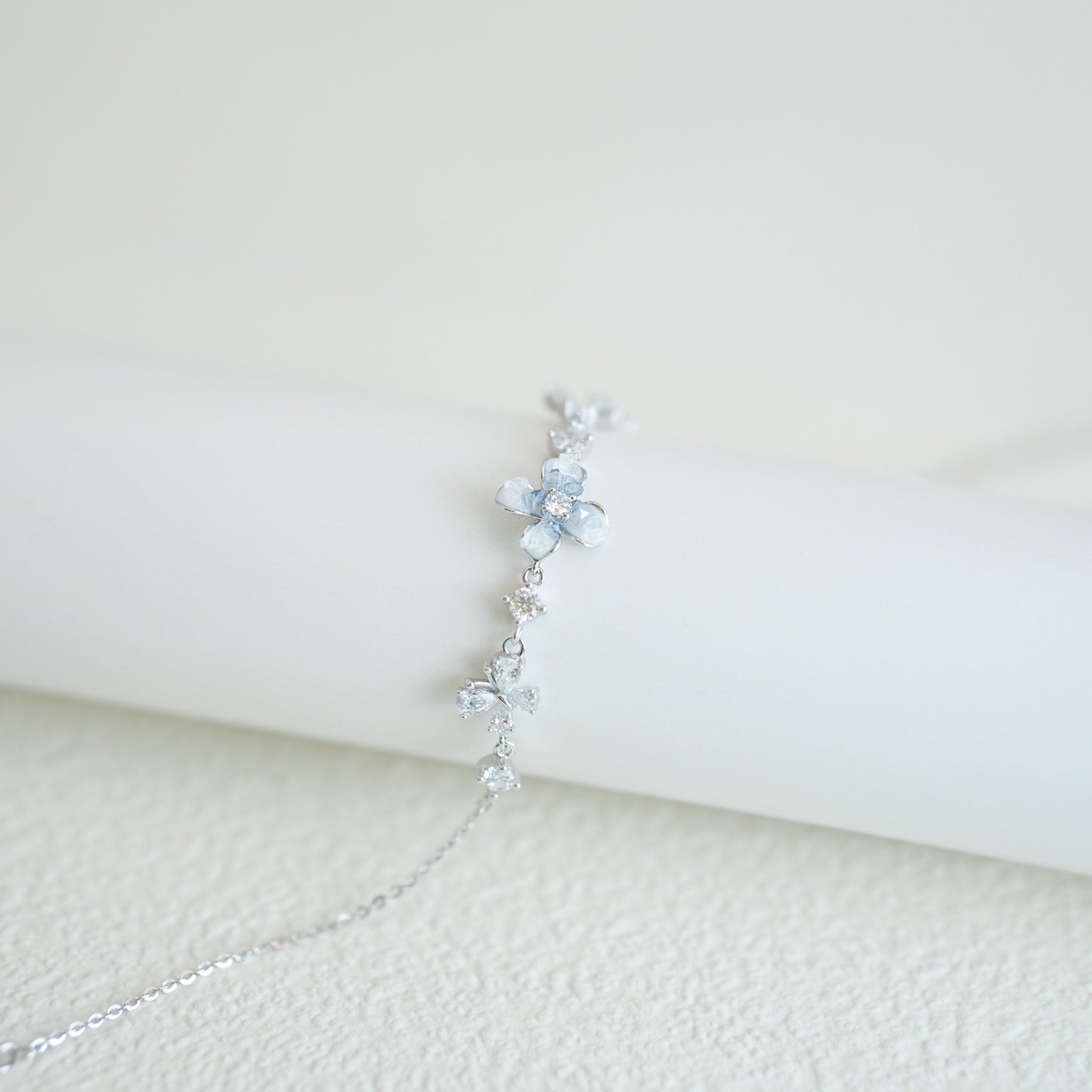 Light blue dream flower bracelet