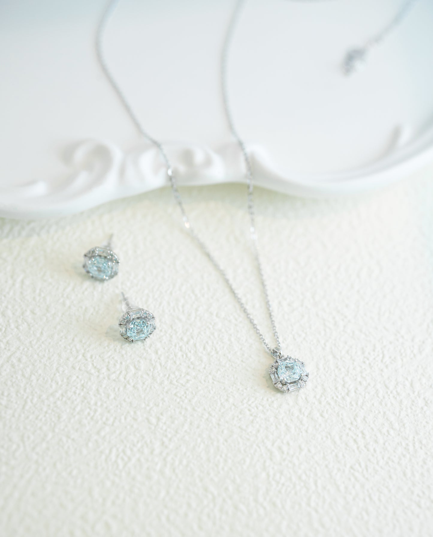 Rose in Stone Necklace