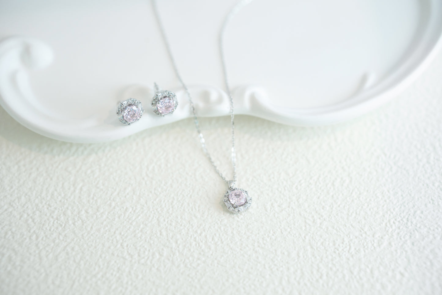 Rose in Stone Necklace
