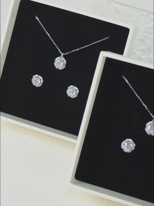 Rose in Stone Necklace